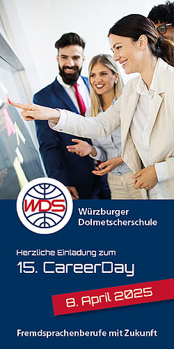 Titelseite des Programmflyers für den 15. CareerDay an der WDS, der am 8. April 2025 stattfindet. Auf dem Titelbild sieht man Business People, die vor einem großen Touchscreen stehen.   